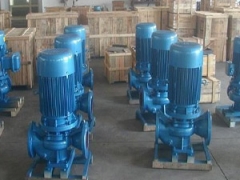 ISG立式管道离心泵是本单位科技人员联合国内水泵专家选用优秀水力模型，采用IS型离心泵之性能参数，在一般立式泵的基础上进行巧妙组合设计而成。
